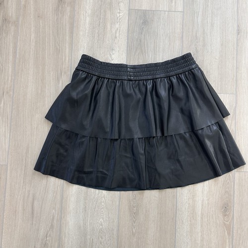 Alice + Olivia Jia vegan leather ruffle tiered skirt black size 10 - Picture 2 of 5