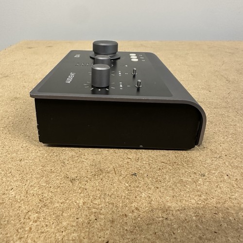 Audient Audio Interface iD14 MKII, 2 Class-A Microphone Preamps (Used) - Picture 3 of 6