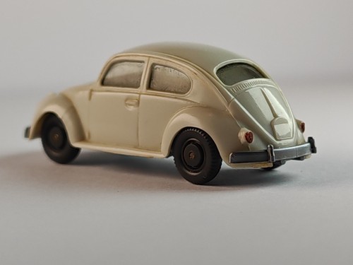 WIKING VW Käfer 1300 perlweiß 1970 - 1972 1:87 - Foto 7 di 9