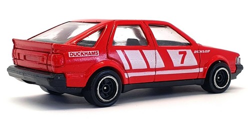 Corgi 1/43 Scale Diecast C106 - Saab 900 Race Car Red #7 - Picture 2 of 5