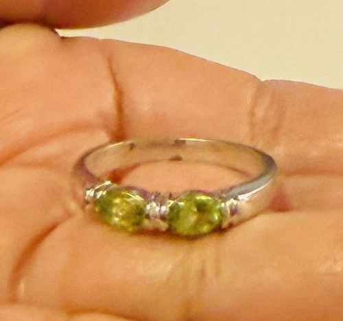 Vintage Real Peridot 925 Sterling Silver Ring
