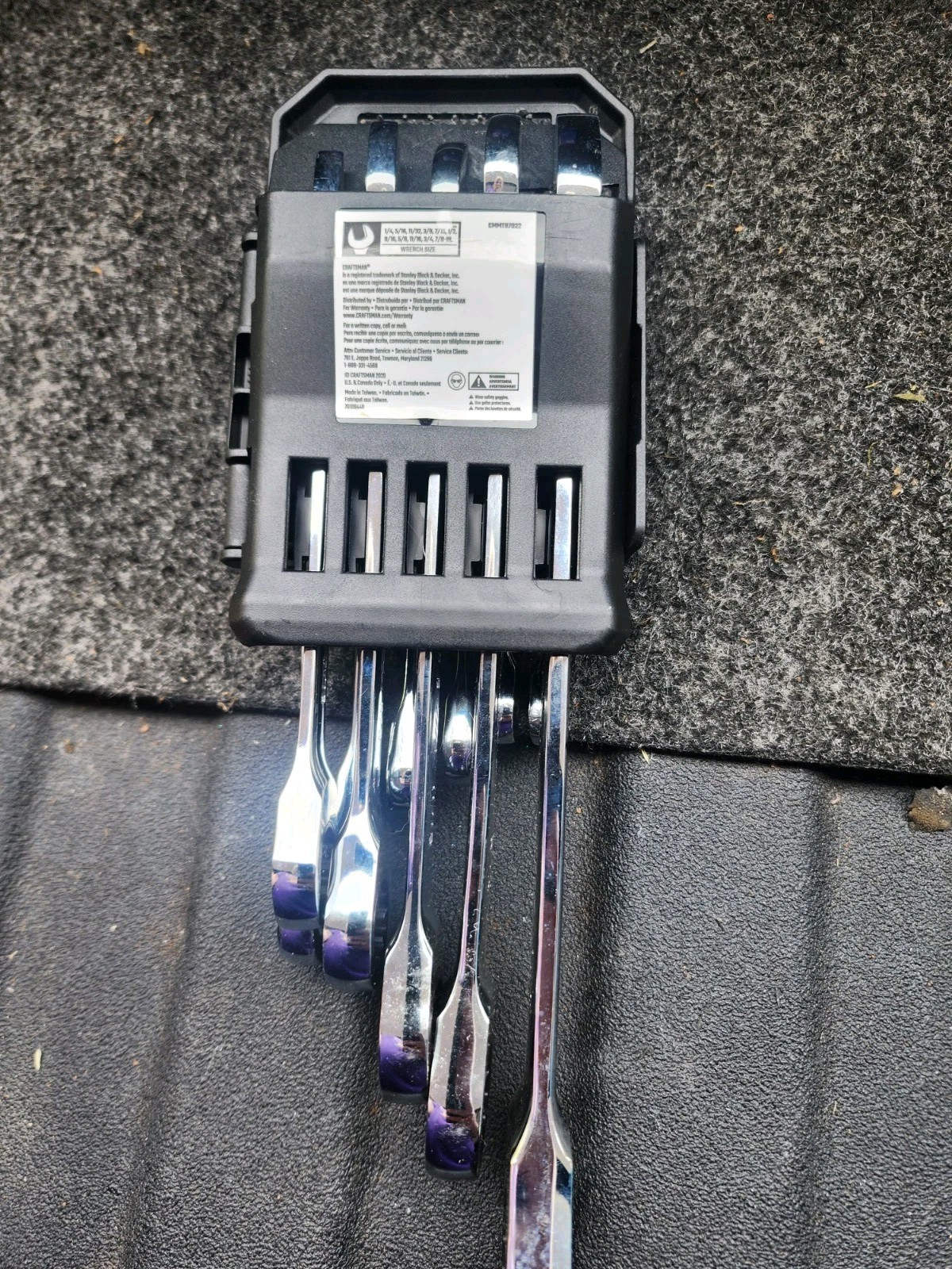 Picture 4 of 5