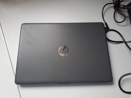 HP240 G7 Notebook Celeron 1.10GHz, 4GB ram, 128GB ssd 14in windows 10 & adapter