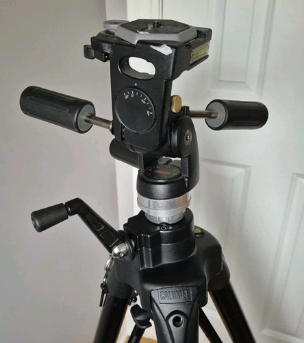 Calumet CK7800 Black Aluminum 3 Section Tripod Legs - Picture 5 of 8