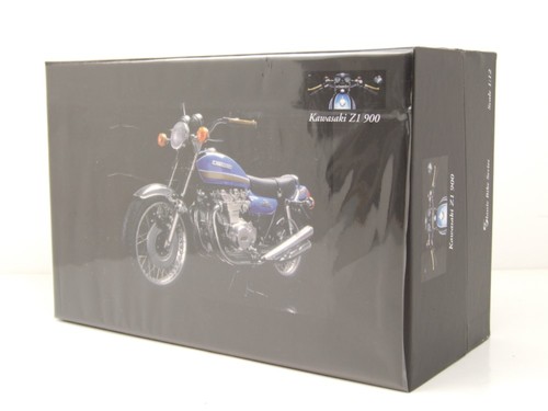 Modellino moto Kawasaki 900 Z1 Super 4 1972 blu metallizzato 1:12 Minichamps - Foto 6 di 6