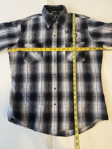 Jack Daniels Men's Medium Western Plaid Black Snap Shirt Whiskey Liquor - Picture 2 of 6