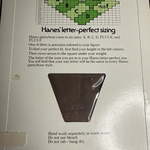 Vintage 1980 Hanes Ultra Sheer Pantyhose Tummy Control Barely There NOS - Picture 6 of 7