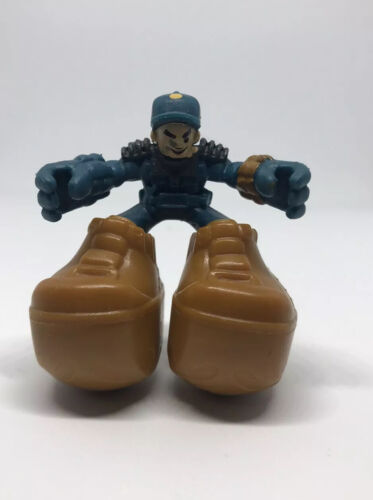 Toy figurines 7 lot” - Picture 9 of 10
