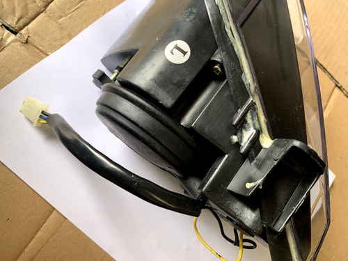 Keeway Matrix 50 125 left Far Headlight 80200BMMT000 - Picture 3 of 5