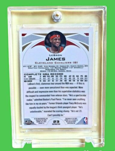 2004-05 Topps cromo refractor #23 LeBron James Cleveland Cavaliers con protector - Imagen 4 de 12