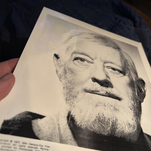 ORIGINAL VINTAGE PHOTO ALEC GUINNESS A NEW HOPE 1977 Movie Still Rare Star Wars - Picture 6 of 8