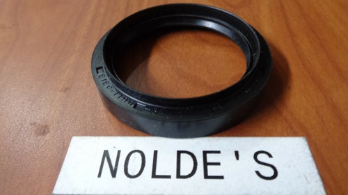 FORD E1FZ-2C135-A GREASE RETAINER KIT (2) 1 NUT MISSING SK704 DS1282 B4 - Picture 6 of 9