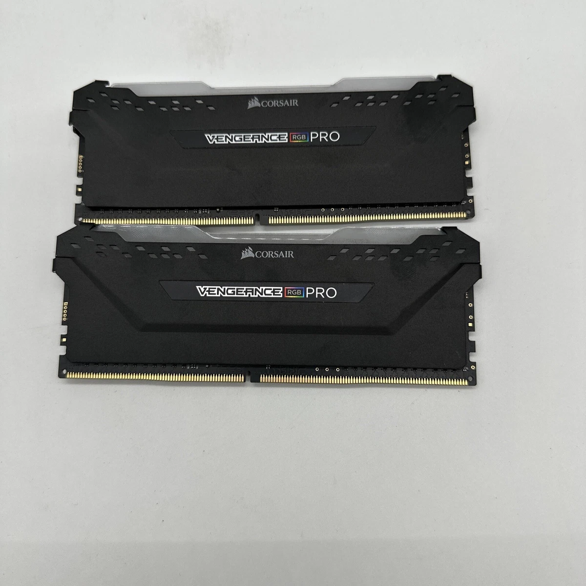 Cmw32gx4m4d3600c18 sale
