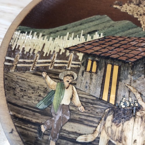 Carved wooden plate artwork countryside Fr Colombia by C Sanchez signed - Picture 3 of 10