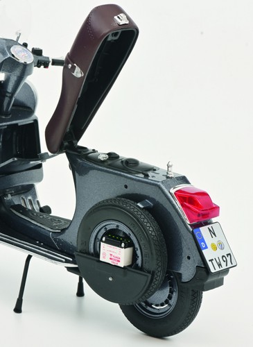 Vespa PX 125 grigio metalizado modelo moto 1:10 Schuco, 450667300 - Imagen 5 de 7