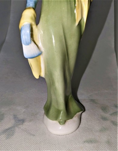 Royal Doulton - "Lorna" (hn2311) figurine - Mint condition - Picture 4 of 9