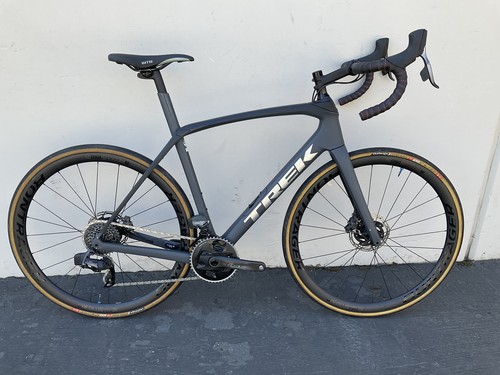 2021 Trek Domane SL 7 eTap, Size 56 cm 