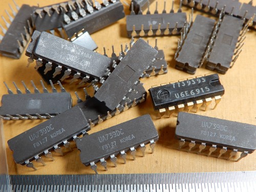 Unbranded UA739DC Ceramic DIP Comparator IC's Qty 20 NOS - Imagen 2 de 2
