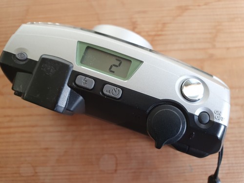 Pentax Espio 105S Compact Point & Shoot 35mm Film Camera WORKING With Case - Picture 3 of 5