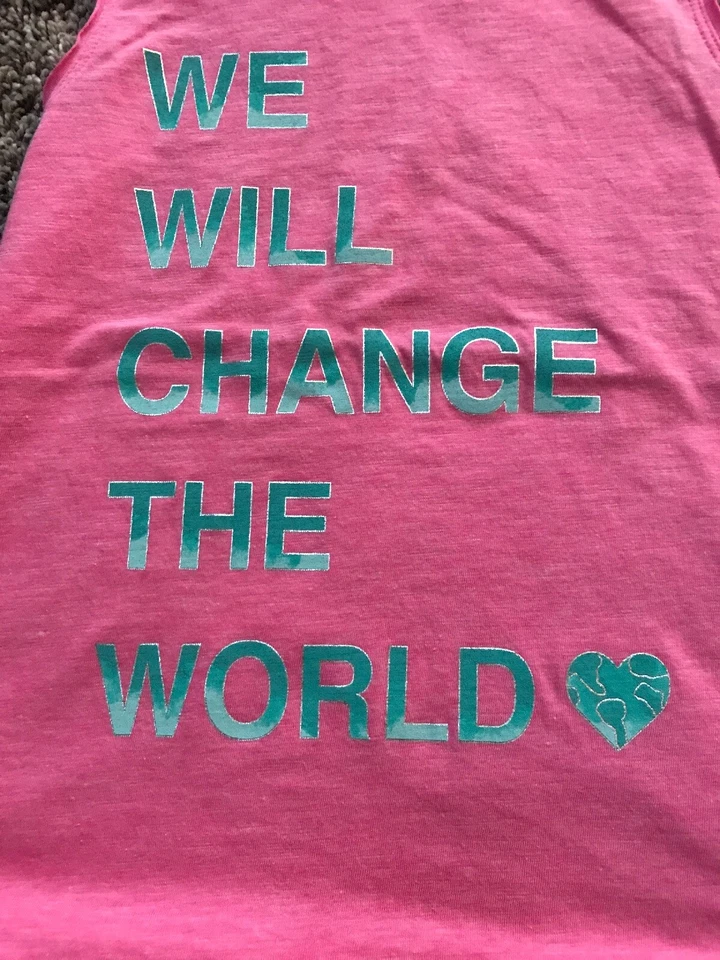 Camiseta sin mangas con estampado gráfico rosa talla 10 'WE WILL CHANGE THE WORLD' para niñas MWOT Foto 3 de 4