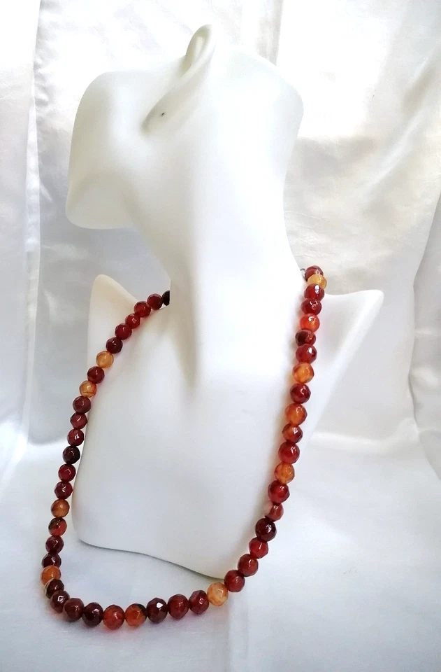 PREZIOSA COLLANA REGOLARE IN AUTENTICA AGATA ROSSA CORNIOLA E ARGENTO. - Immagine 2 di 4