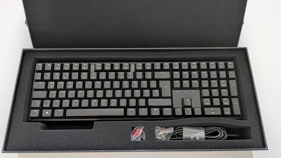 Kabellose mechanische Gaming Tastatur CHERRY MX 3.0S Wireless - RGB - Red Switch