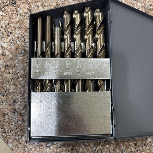 Cle-line C21112 135 Degree Heavy-Duty Cobalt Jobber Length Drill Set in Metal - Picture 2 of 8