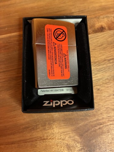 2021 Rosie Bomber Pinup Sealed Unstruck Zippo Feuerzeug - Bild 3 von 3