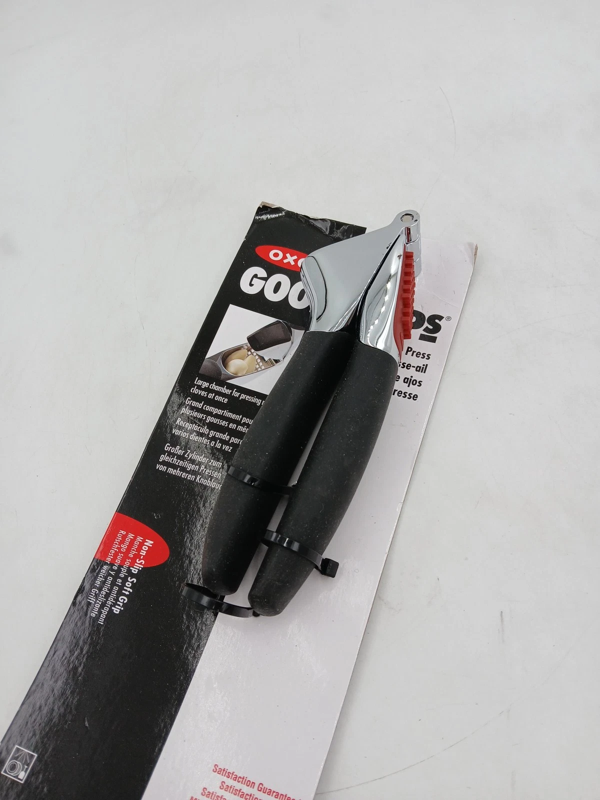 OXO Good Grips Garlic Press Black Soft Grip Metal Kitchen Tool Comfort Handle
Opens in a new window