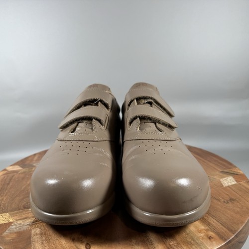 SAS Walking Shoes Womens 11 M Me Too Sneakers Brown Leather Hook And Loop Casual - Picture 2 of 8