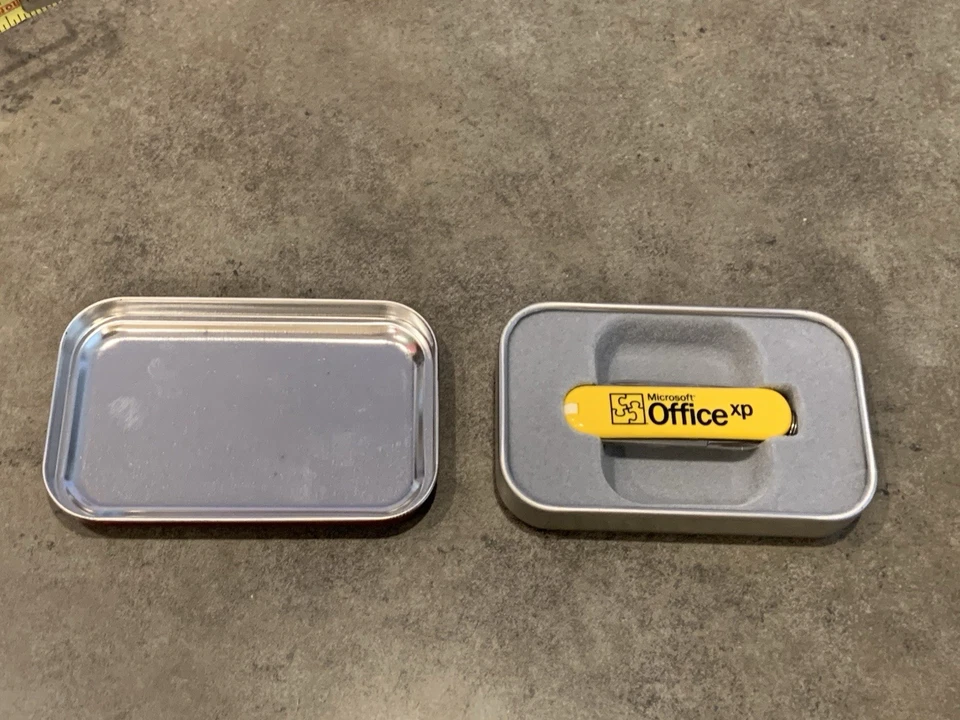 Navaja Suiza VICTORINOX Microsoft Office XP Promo NUEVA Muy Única Limitada Foto 2 de 4