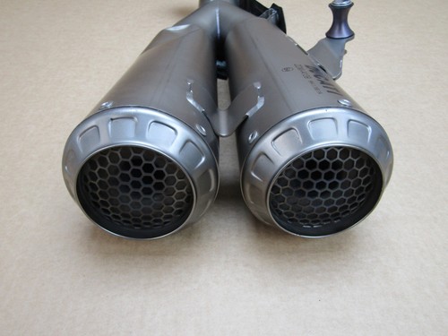 Silenciador de escape Ducati 959 Panigale 2016 9.938 millas Akrapovic #abollado# (9740) - Imagen 6 de 10
