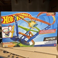 Hot Wheels Action Spiral Speed Crash Track Set, Powered by Motorized Booster...