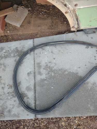 1979 TOYOTA CELICA REAR LIFT BACK HATCH RUBBER GASKET SEAL WEATHERSTRIP - Picture 3 of 5