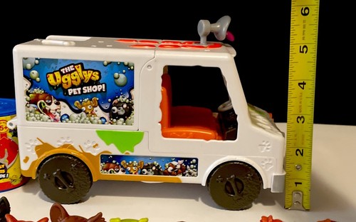 The Ugglys Pet Shop! Dirty Dog Wash Van + 13 Ugly Dog Pets + Cans Lot Of 17 - Picture 11 of 24