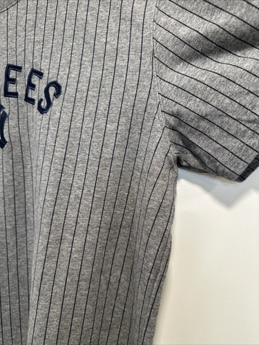 Camiseta New Era Talla XL N.Y. Yankees Colección Cooperstown Old School Gris T - Imagen 4 de 11