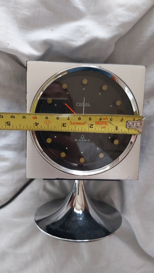 Retro/vintage 2 Jewels Alarm Clock Japan CORAL Space Age Clock 1960