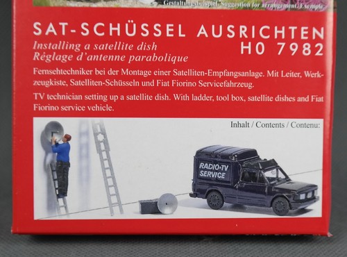 Busch 7982 [H0,Bausatz] Action Set: SAT Schüssel ausrichten / Neuheit 2022 - Picture 2 of 3