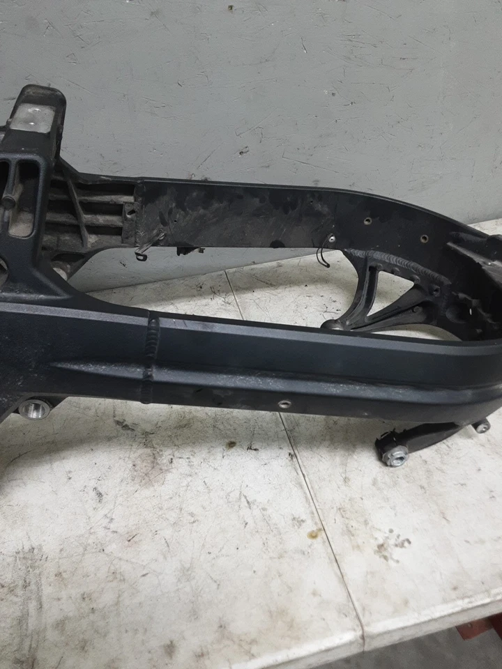 05 05-06 Triumph Sprint ST 1050 2005 cuadro principal chasis recto CLN T1TL3 Foto 4 de 4