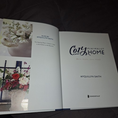 Cozy Minimalist Home: More Style, Less Stuff - Hardcover - VERY GOOD - Picture 8 of 11
