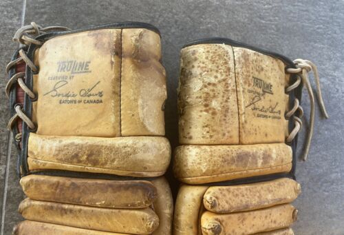 Vintage GORDIE HOWE Truline 5611 Hockey Gloves Made In Canada - Picture 2 of 7