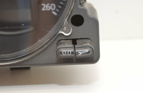 VW Passat Variant 2006 Instrument Cluster Gauge Speedo Clocks Km/h 3C0920870T - Picture 8 of 12