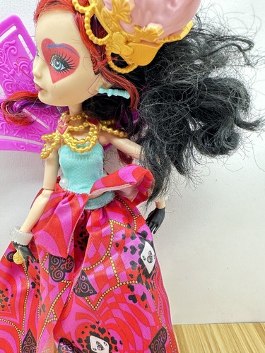 Ever After High Lizzie Hearts Way Too Wonderland Doll with Ring - Picture 7 of 9
