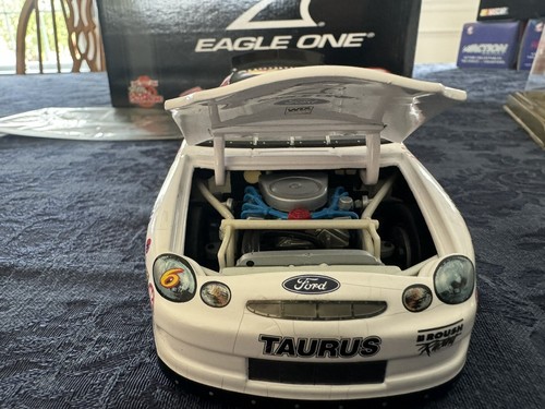 Mark Martin 1999 Eagle One 1 Nascar 1/24 Diecast (certificate of authenticity) - Picture 3 of 11