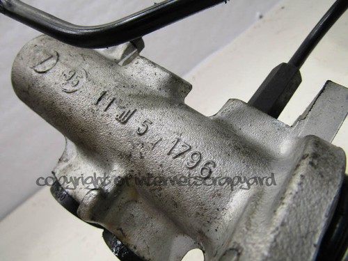 Audi A8 D2 97-02 pre-facelift 3.7 V8 AEW brake master cylinder Lucas - Picture 5 of 6