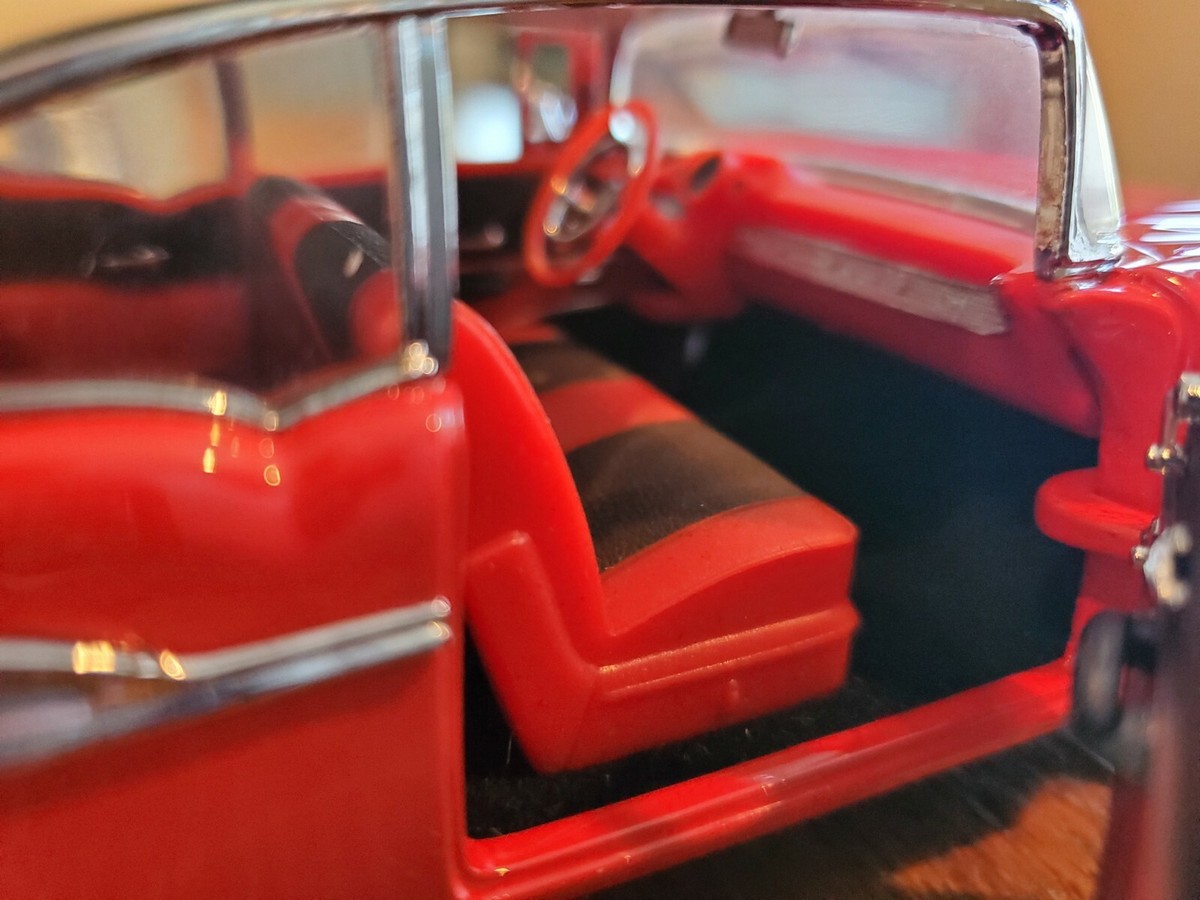 BELAIRになります。 Franklin Mint 1957 Chevrolet Bel Air Hardtop 1:24 scale | eBay
