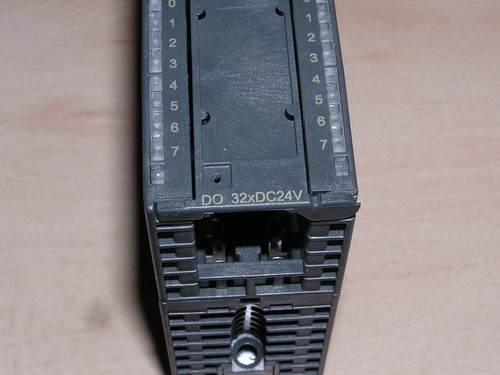 Helmholz 700-322-1BL00 HW:30-10 Simatic S7-300 SM322 DO32 24VDC used excellent - Picture 4 of 9