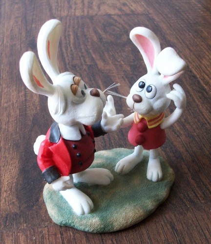 Enesco Peter Cottontail Figure Figurine 2000 Golden Books CHIEF EASTER BUNNY - Picture 3 of 8