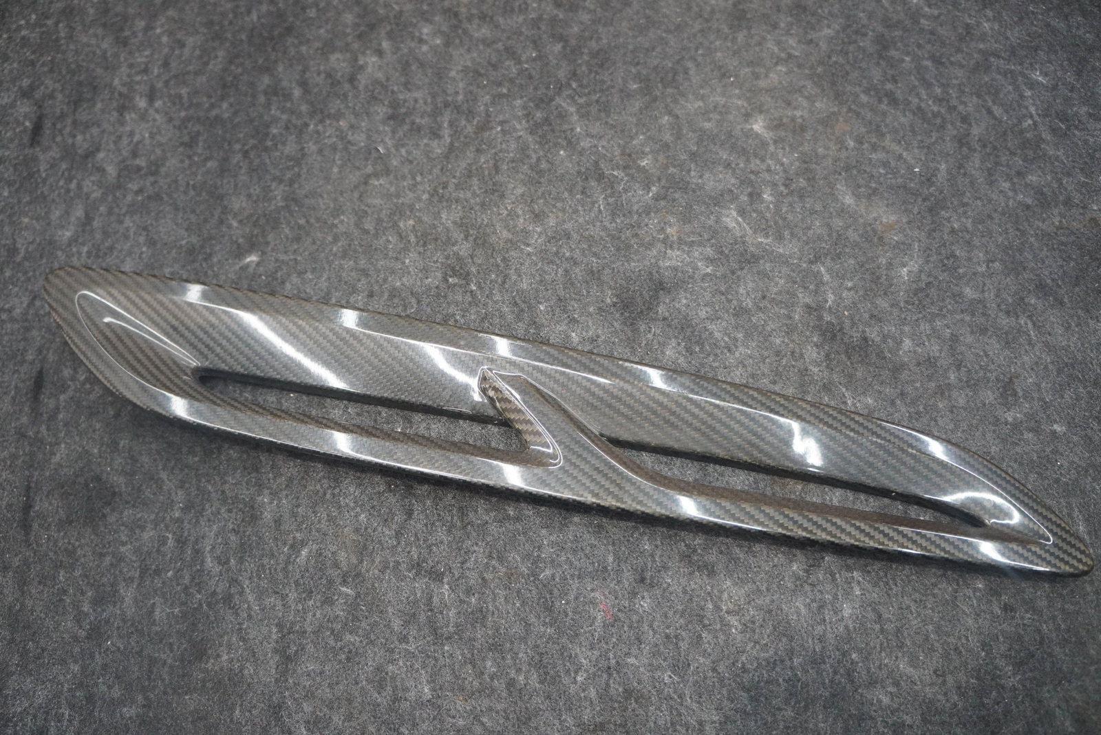 Left Hood Air Vent Carbon Fiber Cover Trim 3W8807945A Bentley Continental GTC 16