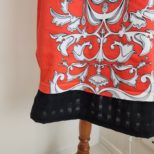 Jane Lamerton woman's dress size 16 fully lined in good pre-owned condition. - Picture 7 of 9